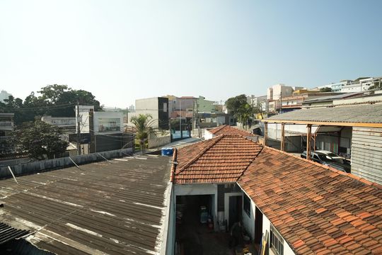Quintal de casa para alugar com 1 quarto, 60m² em Santa Terezinha, Santo André