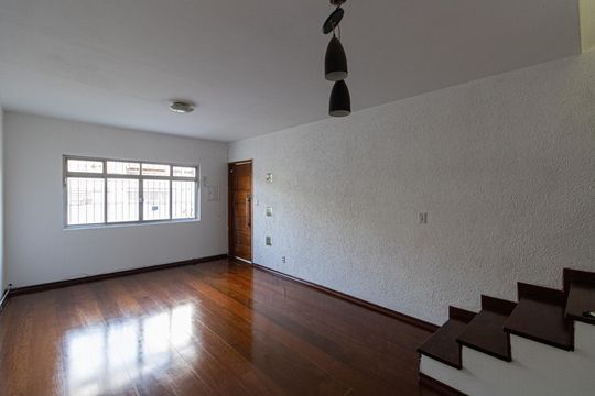 Casa à venda com 3 quartos, 170m² em Vila Salete, São Paulo