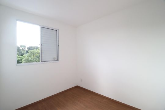 Quarto 1 de apartamento para alugar com 2 quartos, 46m² em Vila Maria, Uberlândia
