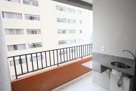 Varanda de apartamento para alugar com 2 quartos, 55m² em Centro, Osasco