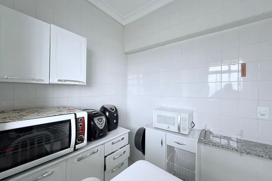 Cozinha de apartamento à venda com 2 quartos, 65m² em Monsenhor Messias, Belo Horizonte