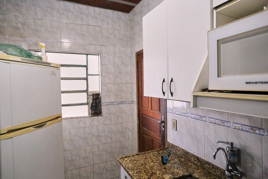 Cozinha de casa à venda com 3 quartos, 200m² em São Cristóvão, Belo Horizonte