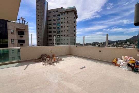 Varanda da Sala de apartamento à venda com 4 quartos, 210m² em Belvedere, Belo Horizonte