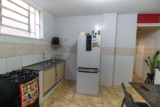 Cozinha e Área de Serviço de apartamento à venda com 3 quartos, 110m² em Centro, Niterói