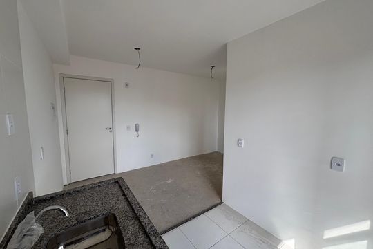 Cozinha  de apartamento à venda com 2 quartos, 37m² em Vila Ré, São Paulo