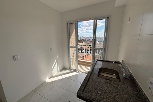 Cozinha  de apartamento à venda com 2 quartos, 37m² em Vila Ré, São Paulo