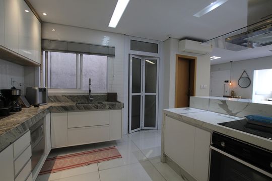 Casa à venda com 3 quartos, 150m² em Ipiranga, São Paulo