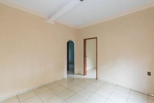 Sala de casa para alugar com 2 quartos, 169m² em Mutua, São Gonçalo