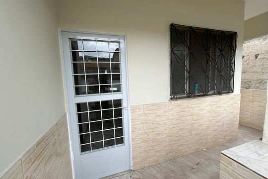 Varanda de casa à venda com 4 quartos, 200m² em Inhaúma, Rio de Janeiro