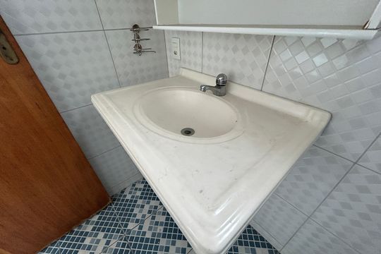 Banheiro da Suíte de casa à venda com 4 quartos, 200m² em Inhaúma, Rio de Janeiro