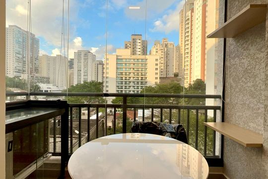Varanda de kitnet/studio à venda com 1 quarto, 27m² em Pinheiros, São Paulo