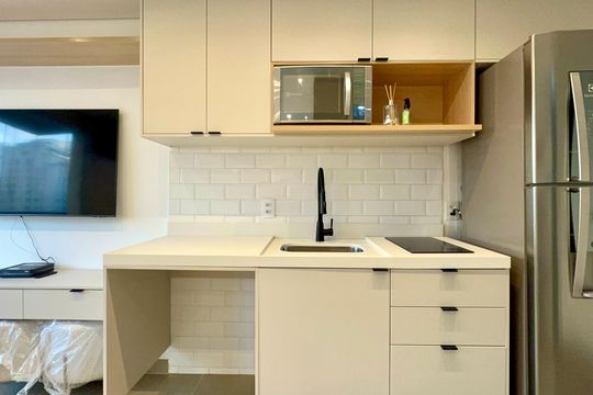 Cozinha de kitnet/studio à venda com 1 quarto, 27m² em Pinheiros, São Paulo