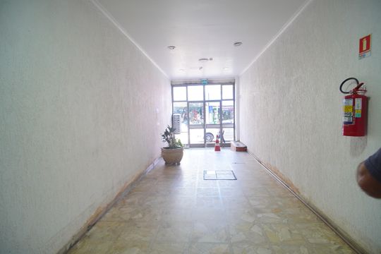 Hall de entrada de apartamento para alugar com 2 quartos, 70m² em Centro, São Leopoldo