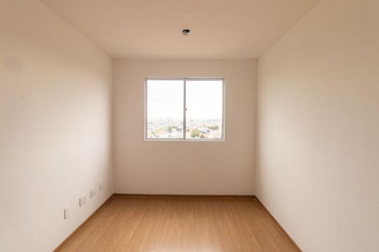 Sala de apartamento para alugar com 2 quartos, 58m² em Uberaba, Curitiba