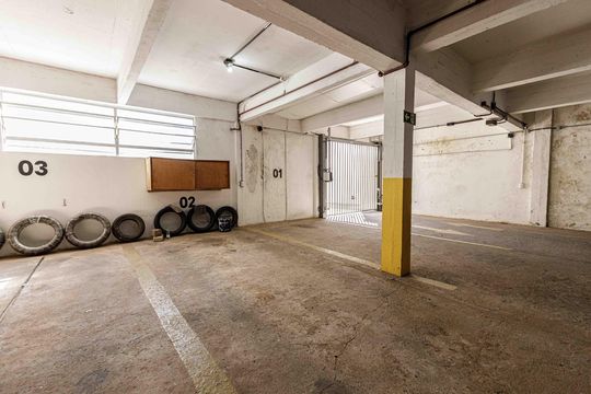 Garagem de apartamento à venda com 3 quartos, 120m² em Floresta, Porto Alegre