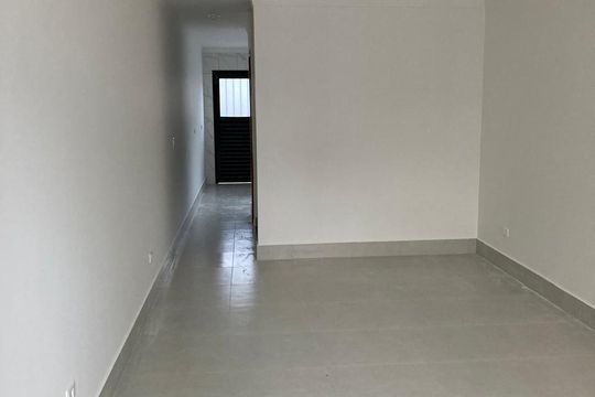 Sala de casa à venda com 2 quartos, 80m² em Vila Polopoli, São Paulo