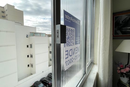 Plaquinha de apartamento à venda com 3 quartos, 99m² em Tijuca, Rio de Janeiro