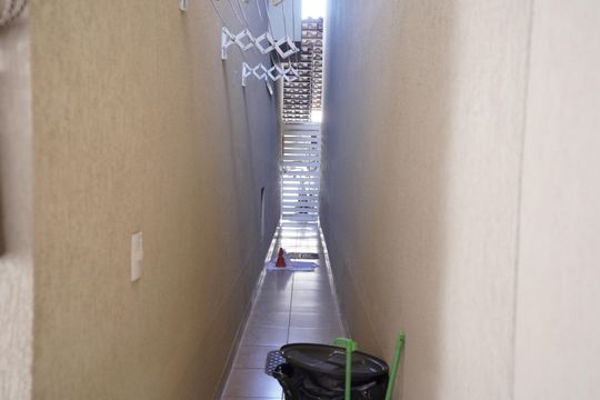 Casa de Condomínio para alugar com 4 quartos, 193m² em Parque Anhanguera, Goiânia