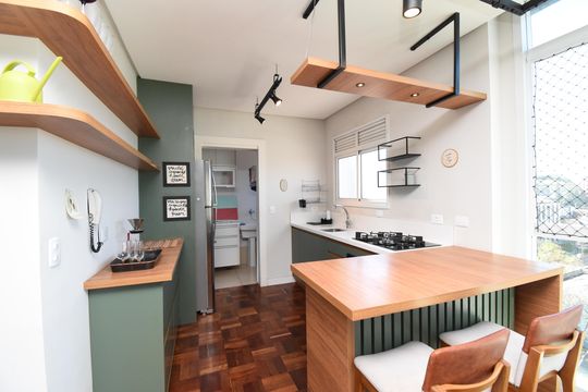 Cozinha de apartamento à venda com 1 quarto, 70m² em São Francisco, Curitiba
