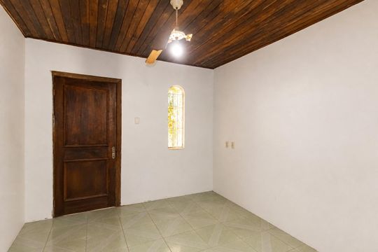 Sala de casa à venda com 3 quartos, 420m² em Harmonia, Canoas