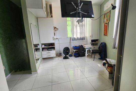 Quarto 5 de casa para alugar com 6 quartos, 500m² em Barbalho, Salvador