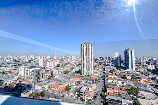 Vista de apartamento à venda com 2 quartos, 34m² em Chácara Seis de Outubro, São Paulo