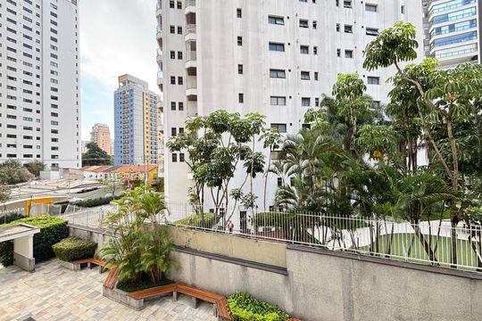 Vista de apartamento para alugar com 2 quartos, 112m² em Indianópolis, São Paulo