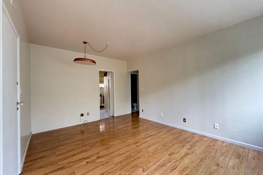 Sala de apartamento para alugar com 2 quartos, 112m² em Indianópolis, São Paulo
