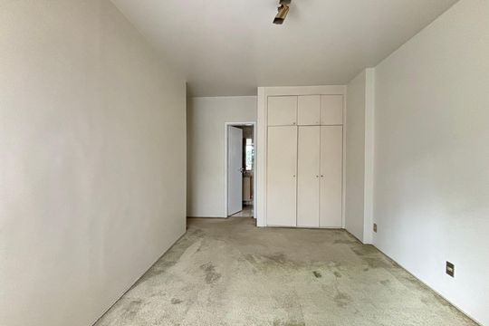 Suíte de apartamento para alugar com 2 quartos, 112m² em Indianópolis, São Paulo