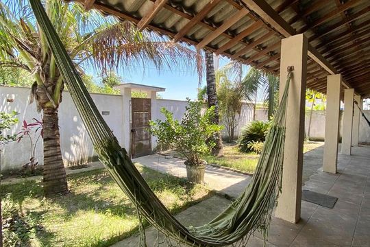 Área Externa de casa de condomínio para alugar com 5 quartos, 300m² em Cajueiros, Maricá