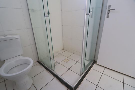 Banheiro Social de apartamento para alugar com 2 quartos, 44m² em Mansour, Uberlândia