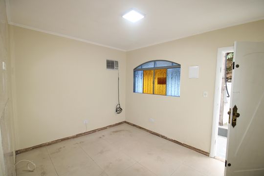 Casa à venda com 2 quartos, 60m² em Vila Ester (zona Norte), São Paulo