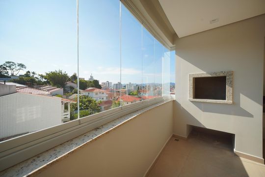 Varanda de apartamento para alugar com 2 quartos, 106m² em Barreiros, São José