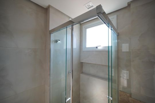 Banheiro Social de apartamento para alugar com 2 quartos, 106m² em Barreiros, São José