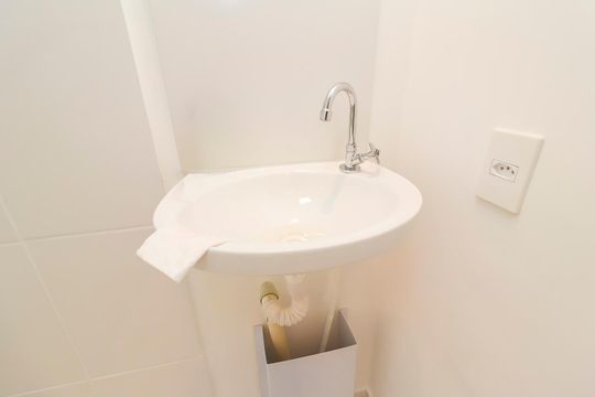 Banheiro de kitnet/studio para alugar com 1 quarto, 19m² em Vila Santana, São Paulo
