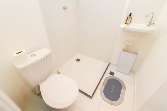 Banheiro de kitnet/studio para alugar com 1 quarto, 19m² em Vila Santana, São Paulo