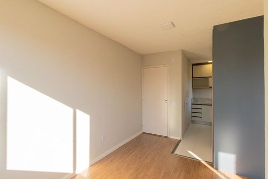 Sala de apartamento à venda com 2 quartos, 38m² em Campo de Santana, Curitiba