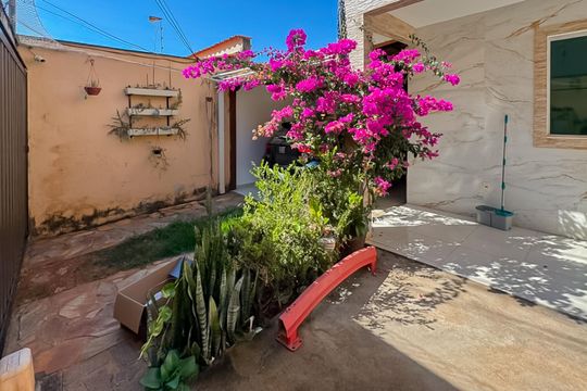 Casa para alugar com 3 quartos, 120m² em Horto Florestal, Belo Horizonte
