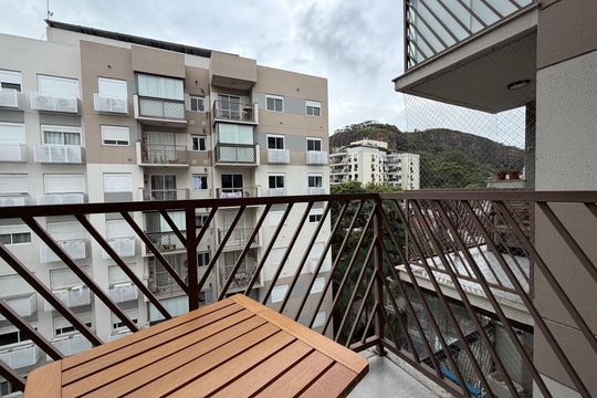 Sala - Varanda  de apartamento à venda com 2 quartos, 55m² em Pechincha, Rio de Janeiro