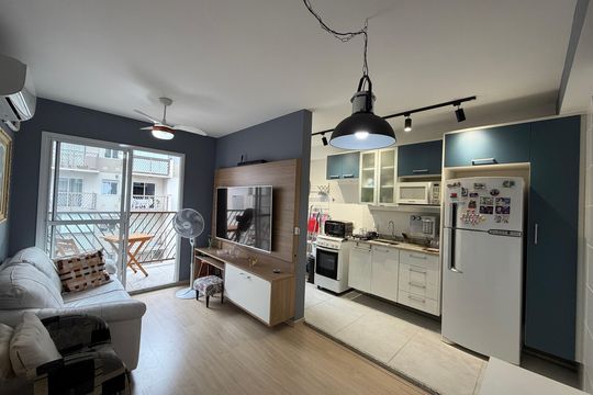 Apartamento à venda com 2 quartos, 55m² em Pechincha, Rio de Janeiro