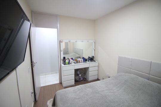 Quarto 1 de apartamento à venda com 2 quartos, 50m² em Jardim Riacho das Pedras, Contagem