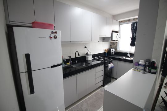 Cozinha e Área de Serviço de apartamento à venda com 2 quartos, 50m² em Jardim Riacho das Pedras, Contagem