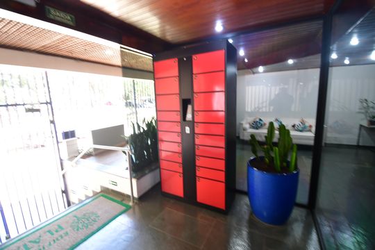 Hall de entrada de apartamento à venda com 1 quarto, 45m² em Centro, Campinas