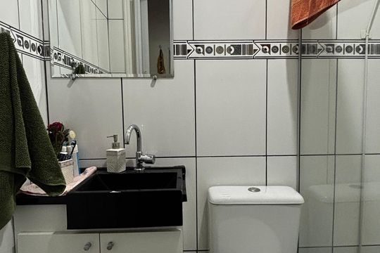 Banheiro da Suíte de casa à venda com 3 quartos, 138m² em Parque Erasmo Assunção, Santo André