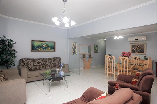 Sala de apartamento à venda com 3 quartos, 131m² em Santana, Porto Alegre
