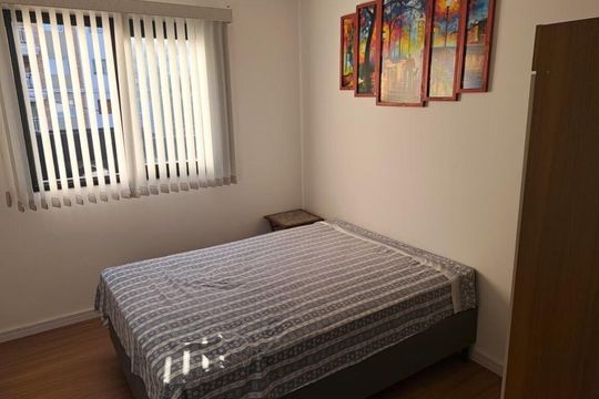 Quarto de kitnet/studio para alugar com 1 quarto, 16m² em Novo Mundo, Curitiba
