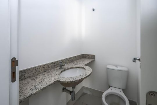 Lavabo de apartamento à venda com 3 quartos, 136m² em Chácara Klabin, São Paulo