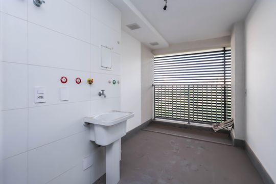 Área de Serviço de apartamento à venda com 3 quartos, 136m² em Chácara Klabin, São Paulo