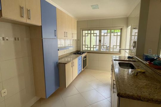 Cozinha de casa à venda com 3 quartos, 150m² em Realengo, Rio de Janeiro