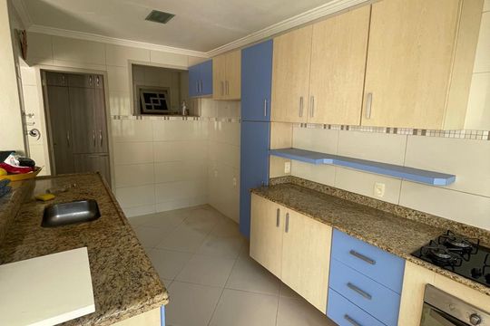 Cozinha de casa à venda com 3 quartos, 150m² em Realengo, Rio de Janeiro